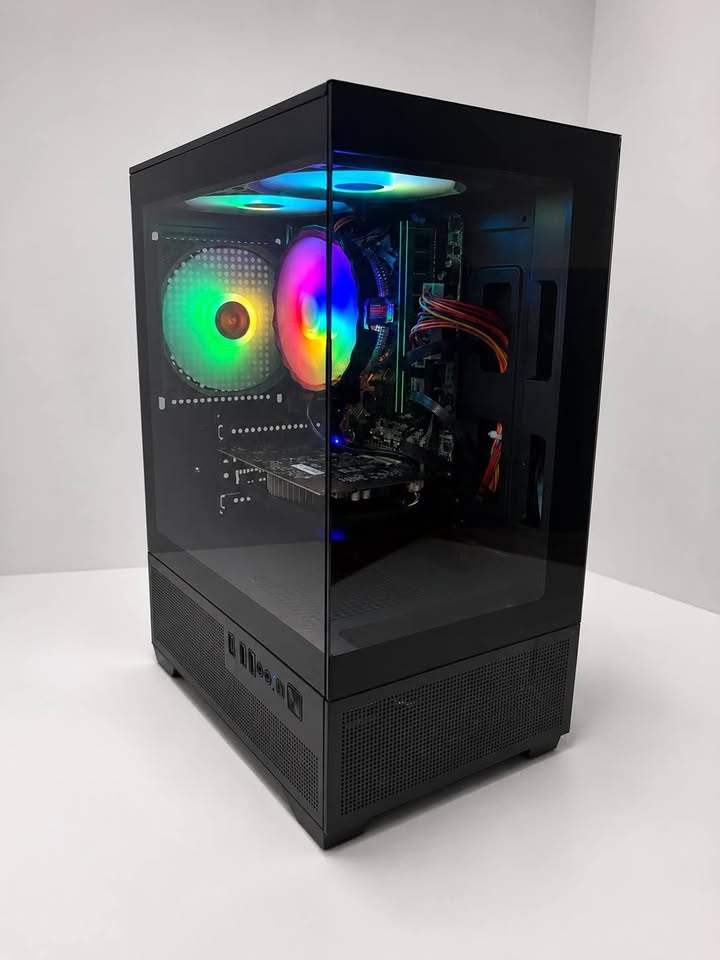 Custom Gaming PC Build 6
